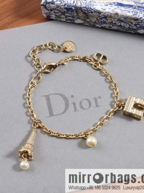 IMG_2116-800x8003xgwazzufsn148986_20250705072518.jpg New ☑️ DIOR pearl Eiffel Tower Arc de Triomphe bracelet