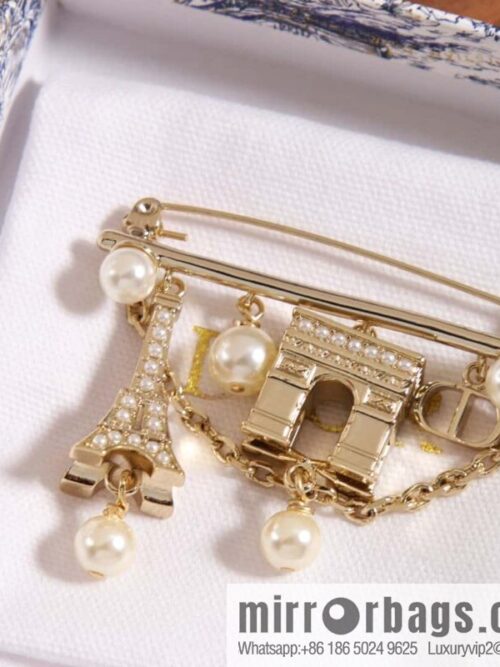 IMG_2138-800x8000l0pfxvc4co148960_20250705072429.jpg New ☑️ DIOR pearl Eiffel Tower Arc de Triomphe brooch