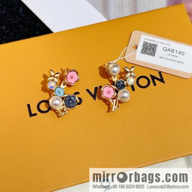 ❗️New ❗️ M01642 ☀ Louis Vuitton IV BOTANICA Earrings ☀
