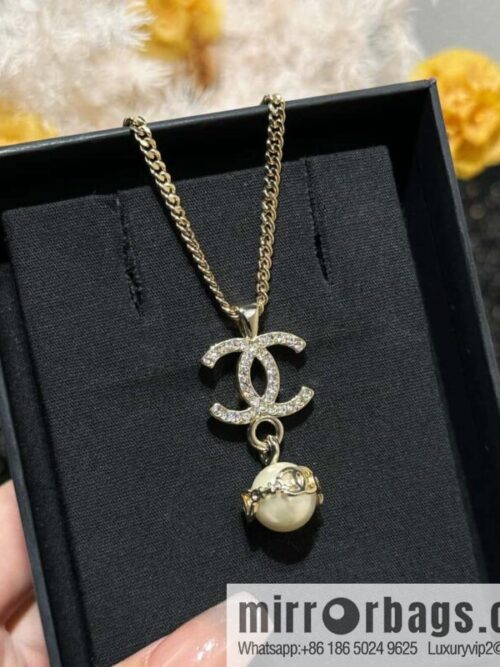 IMG_2275-800x800jim4lu1jzac128846_20250702205931.jpg ☀️New ☑️ Chanel Full Diamond Double C Pearl Necklace