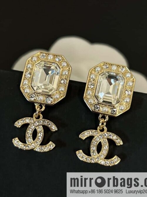IMG_2313-800x800ur0ga5hvatd148918_20250705072309.jpg ☀️New ☑️ Chanel C2 double c octagon diamond stud earrings ☀️