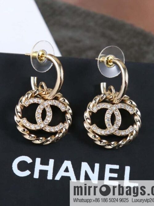IMG_2322-800x8005ciznuh45vy148907_20250705072248.jpg ☀️New ☑️ Chanel C2 hollow full diamond round double c stud earrings ☀️