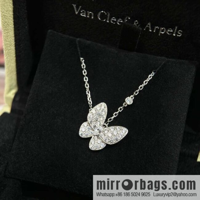 ❗️New ❗️ ☀️ Original ☀️ Van Cleef & Arpels Two Butterfly Diamond Butterfly Necklace