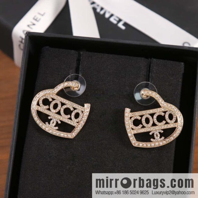☀️New ☑️ Chanel C1 full diamond coco peach heart love stud earrings