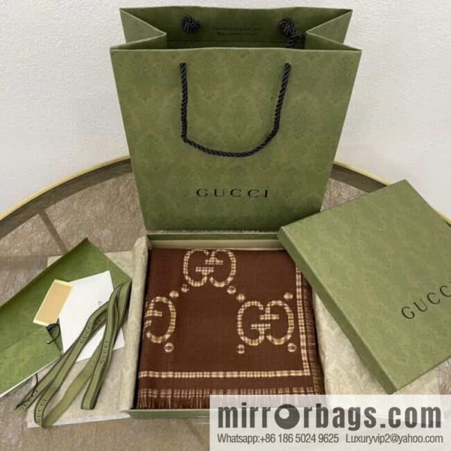 IMG_2436-800x800cidtkz2zwzw102630_20250702051558.jpg GUCCI Gucci Classic GG pattern 100% wool long towel