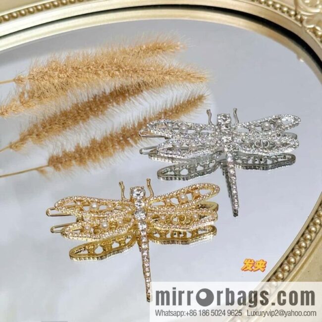 New ☑️ DIOR dragonfly hairpin