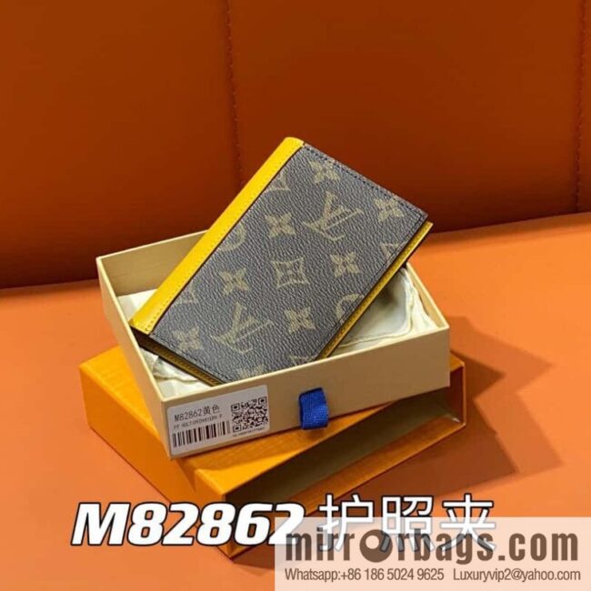 [Premium‑quality] M82862 monogram yellow, passport holder wallet series, passport protective cover