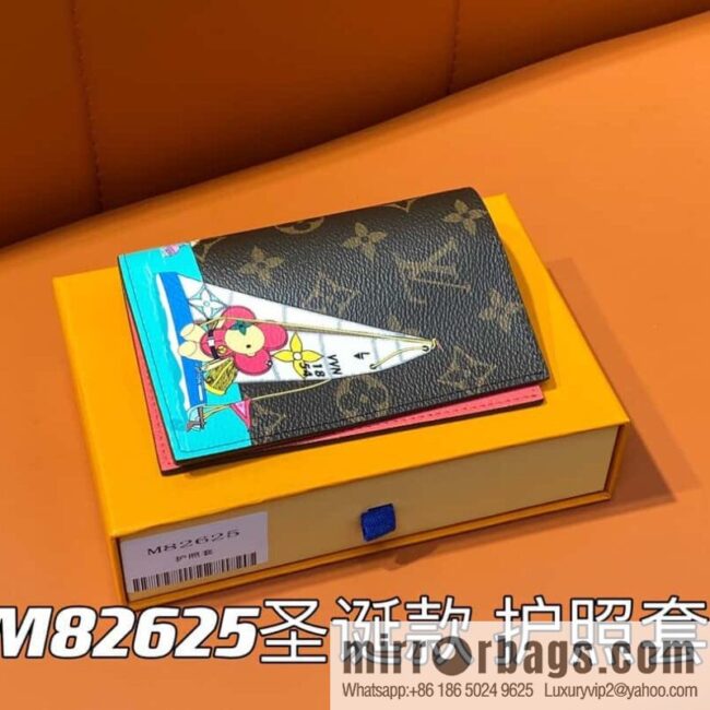 [Boutique‑grade] M82625 Christmas model, new autumn and winter model, passport cover