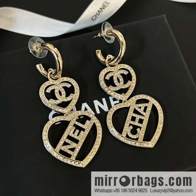 New ☑️ Chanel c3 double c peach heart love stud earrings