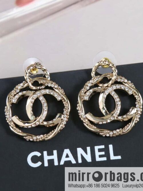 IMG_2888-800x800vdtardqt2jx148334_20250705070340.jpg New ☑️ Chanel c2 double c hollow round stud earrings