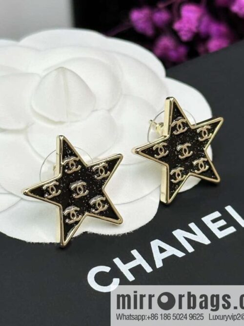IMG_2930-800x8002wy4ysr5hqi125197_20250702184013.jpg ☀️New ☑️ Chanel C1 double c pentagram ⭐ star stud earrings ☀️