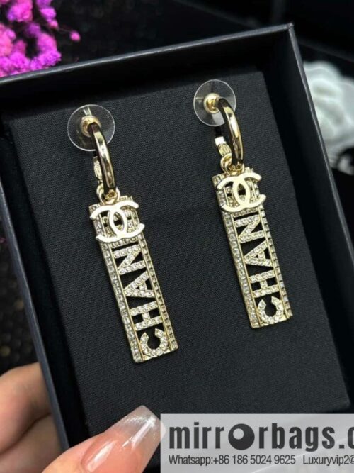 IMG_2953-800x800pzcs3gl0sme125160_20250702183908.jpg ☀️New ☑️ Chanel C2 double c hollow full diamond letter stud earrings ☀️