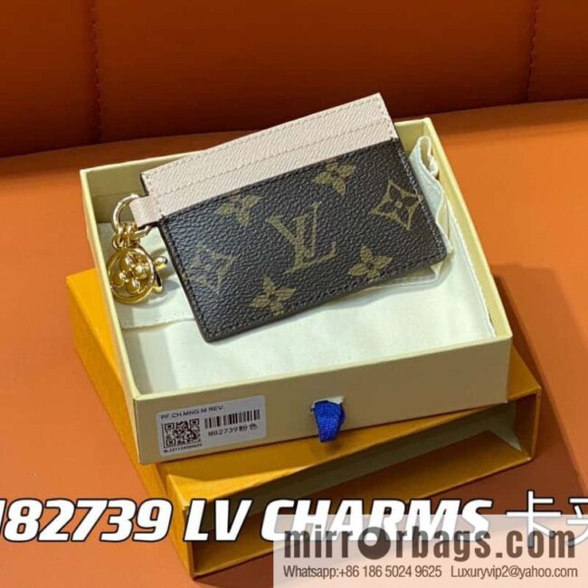 [Boutique‑grade] M82739 presbyopia pink card holder wallet series LV CHARMS card holder