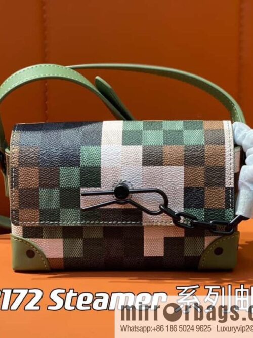 [Boutique‑grade] M83172 camouflage plaid mailman bag series, the new Steamer series mailman bag M81783 is the New Classics series