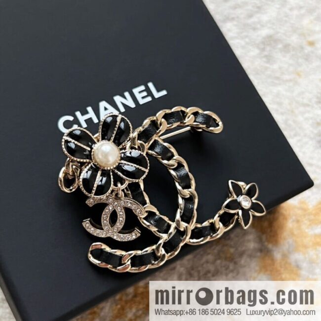 IMG_3097-800x800knbbetzhh0i206103_20250709071941.jpg New Chanel double c camellia black leather rope brooch