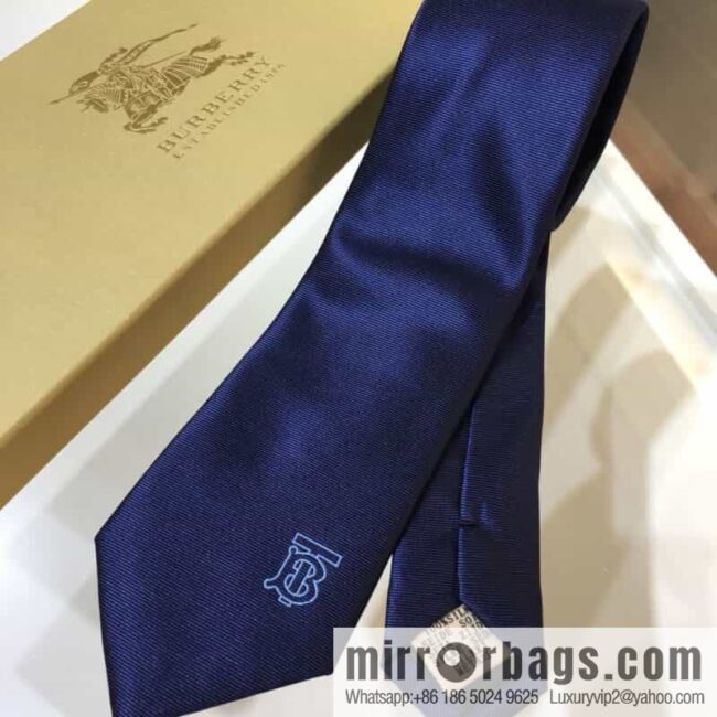 Burberry 100% Top Jacquard Silk B Logo Tie