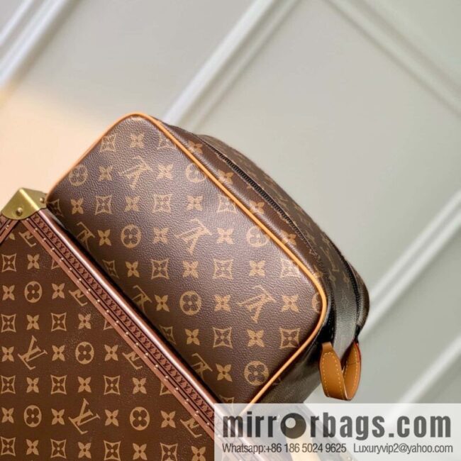 M46696 new DOPP KIT toilet bag for the season