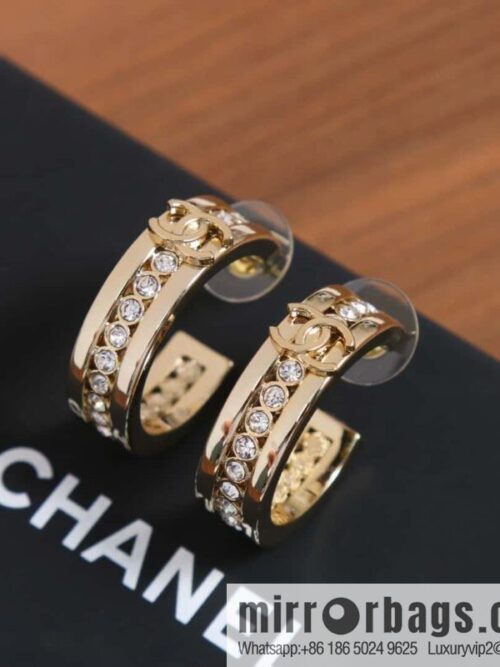 IMG_3209-800x8002ilrs0bb4yn136244_20250704223217.jpg ☀️New ☑️ chanel c1 double c semicircular diamond stud earrings ☀️