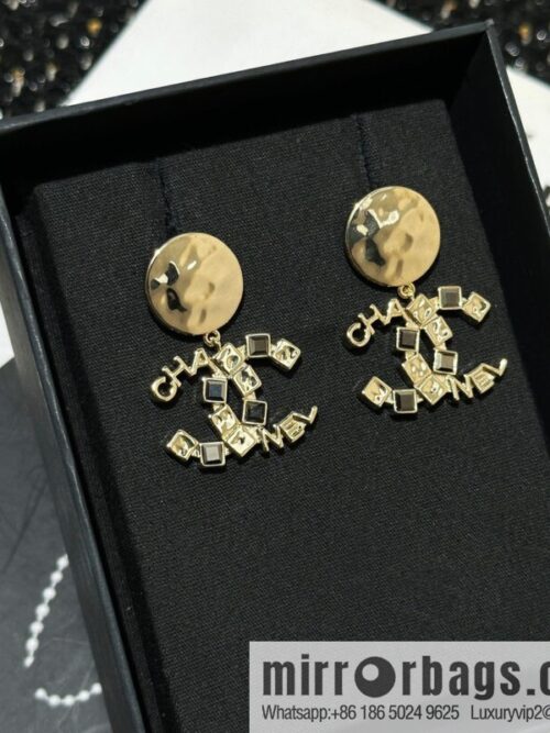 IMG_3386-800x8000twi01gkxlr124985_20250702183350.jpg ☀️New ☑️ Chanel C2 double c round stud earrings