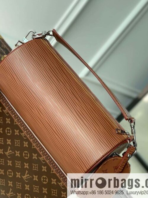 IMG_3426-800x80021gjv5vrbh260926_20250719010213.jpg M23092 SOFT POLOCHON handbag
