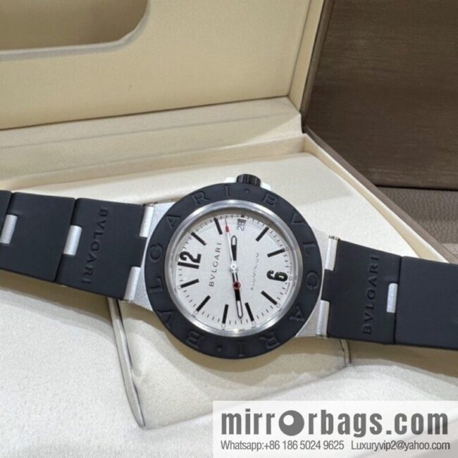 IMG_3457-800x800igw1kmkafdf106571_20250702064927.jpg The new generation of Aluminium watches launched by BVLGARI