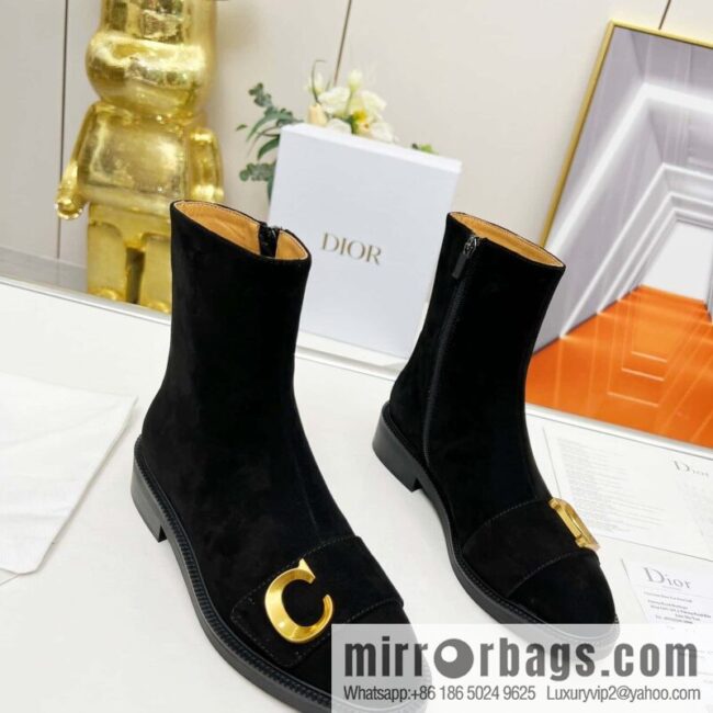 🐰🐰Dior\'s latest fashion show in early spring haute couture series, metal letter logo hardware buckle short boots