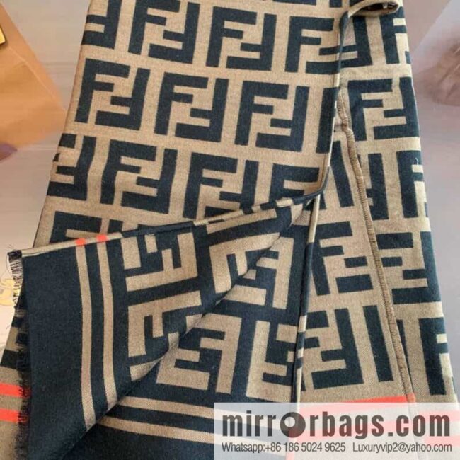 FENDI Fendi 95% wool + 5% silk FD alphabet jacquard cape