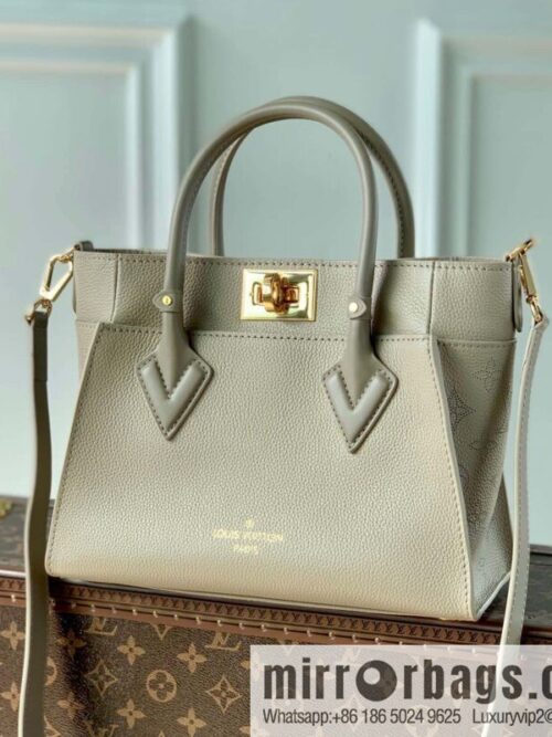M57729 M57728 ON MY SIDE Small Handbag