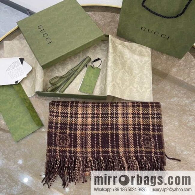 IMG_3568-1-800x800nrnnihkioms102598_20250702051525.jpg GUCCI Gucci GG logo latest double-sided scarf 643208