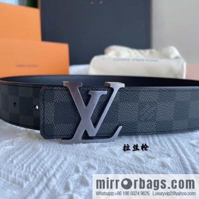 LOUIS VUITTON Classic brown checkerboard/black checkerboard/presbyopia 40mm belt