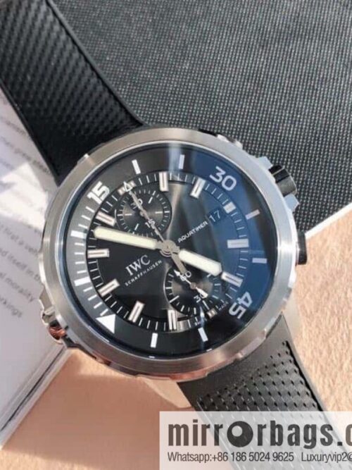 IWC\'s six-hand marine timepiece series is equipped with a Swiss imported Eta-7750 movement watch