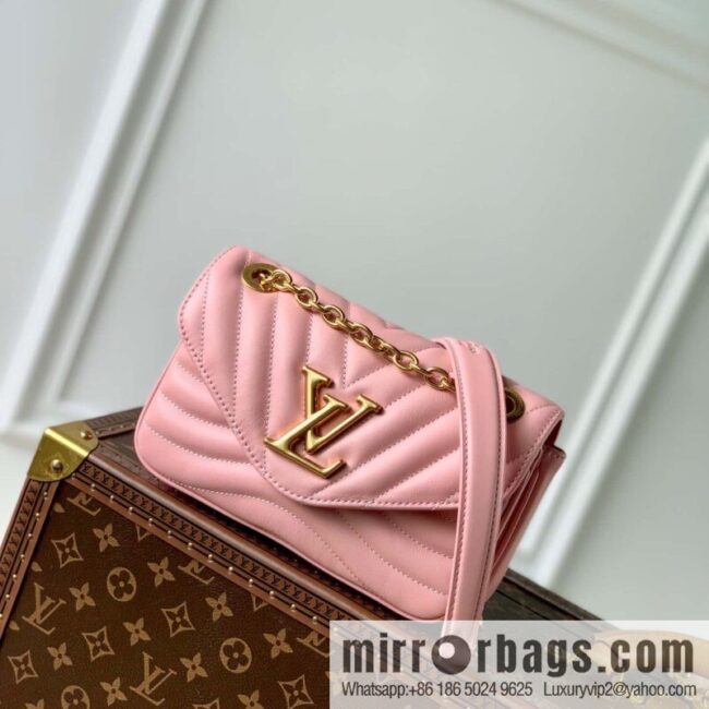 IMG_3790-800x800mccg055mi4e59216_20250719003750.jpg 20686 New Wave small chain bag M56461 NEW WAVE MULTI-POCHETTE handbag