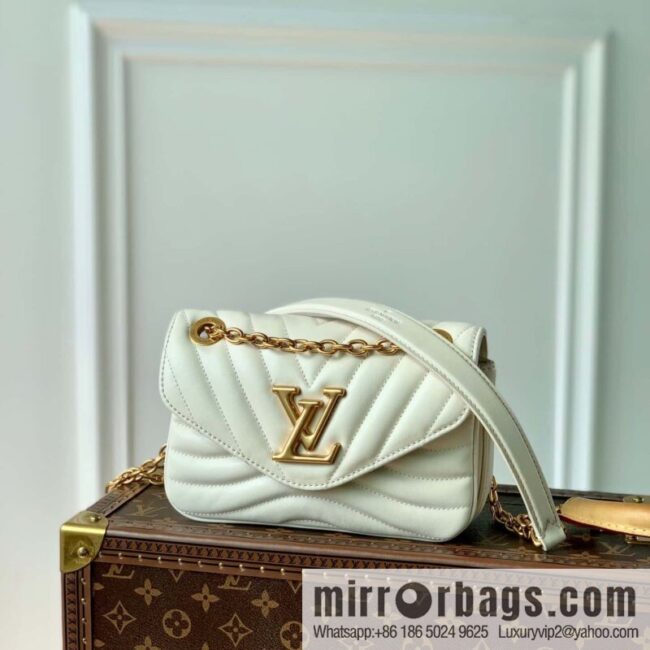 IMG_3799-800x800j1rhcsqojs059204_20250719003738.jpg 20685 New Wave small chain bag M56461 NEW WAVE MULTI-POCHETTE handbag