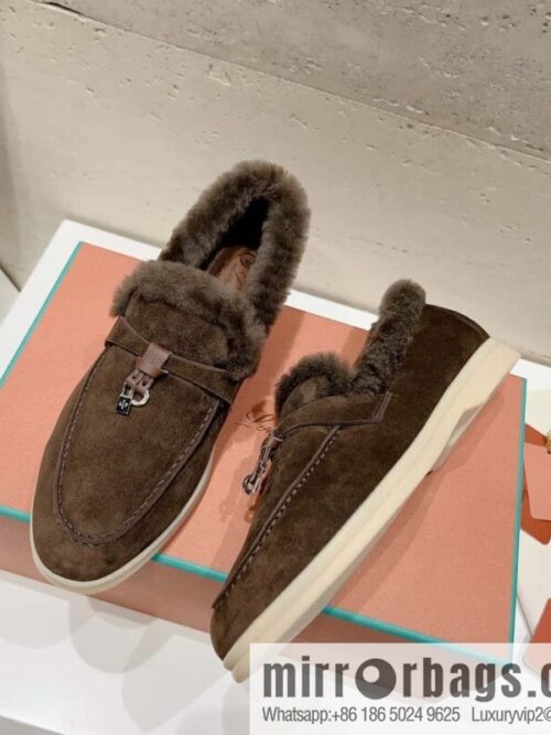IMG_3799-800x800tuphnpasnah152869_20250705101333.jpg 🐰🐰Loro Pian * Classic popular LP top version, British tassel flat-bottomed fluffy loafers
