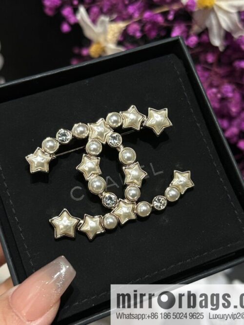 IMG_3868-800x800kinhnnicprx124886_20250702183049.jpg ☀️New ☑️ Chanel Double C Pentagram ⭐ Star Pearl Brooch ☀️