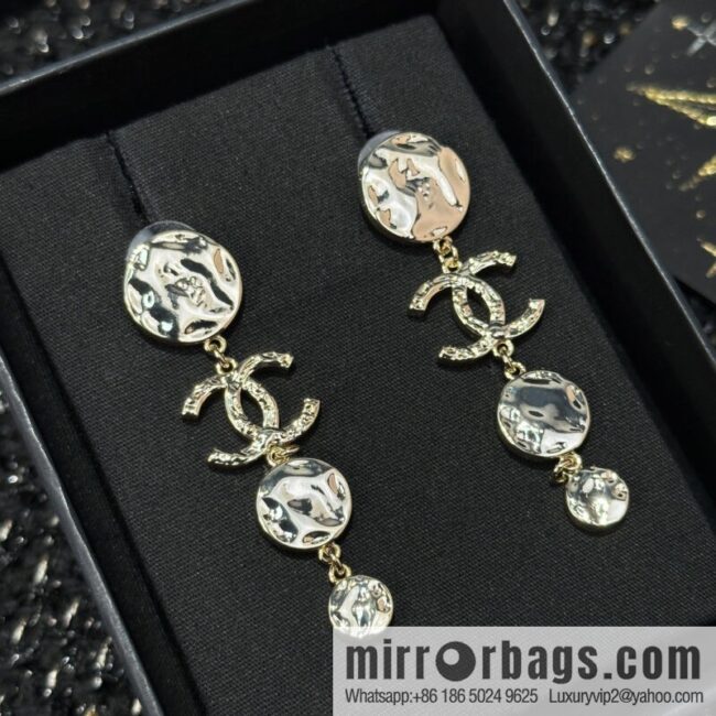 ☀️New ☑️ Chanel C4 double c round smooth stud earrings