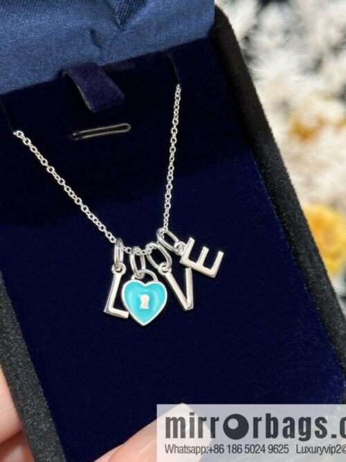 IMG_4036-800x800l0fx5a2ivsu124688_20250702182448.jpg ☀Tiffany & Co. Tiffany LOVE Letter Blue Love Peach Heart Necklace