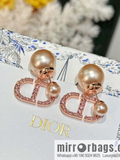 IMG_4342-800x800qgcca0i0iji124567_20250702182057.jpg ☀️New ☑️ Dior pink diamond rose gold pearl stud earrings ☀️