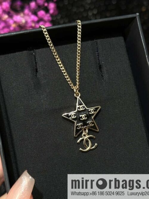 IMG_4414-800x800nglk0fliyjn124479_20250702181800.jpg ☀️New ☑️ Chanel Double C Pentagram ⭐ Star Necklace ☀️