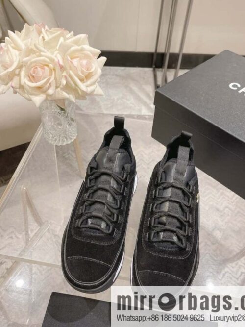 IMG_4817-800x8003xbj2ogm31x148144_20250705065638.jpg 🐰🐰Chanel | The latest couple casual four seasons sports shoes at the counter🦋