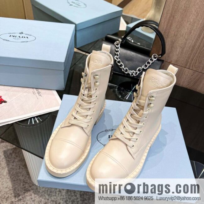 🐰🐰Top 🔝 2022SSS launched Prada boots series 🌲🌲 1 💥 PRADA early autumn and winter catwalk Internet celebrity with the same style