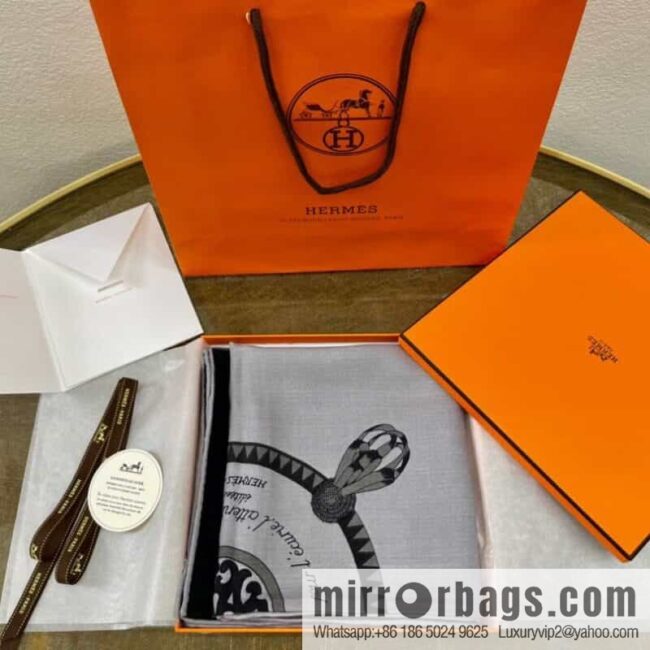 IMG_4883-800x800wzlt4ml5l1f103157_20250702052724.jpg Hermes Hermès coat of arms pattern printing new solid color silk square scarf