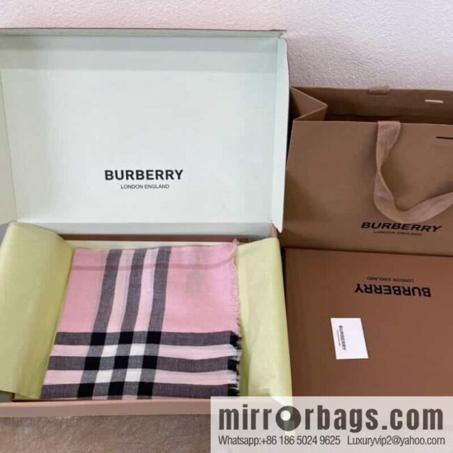 Burberry Burberry Thin Silk Hair Classic Long Towel
