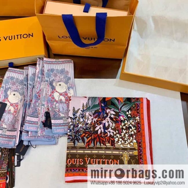 LV Louis Vuitton City Mouse and Country Mouse 100% Silk Scarf M76124