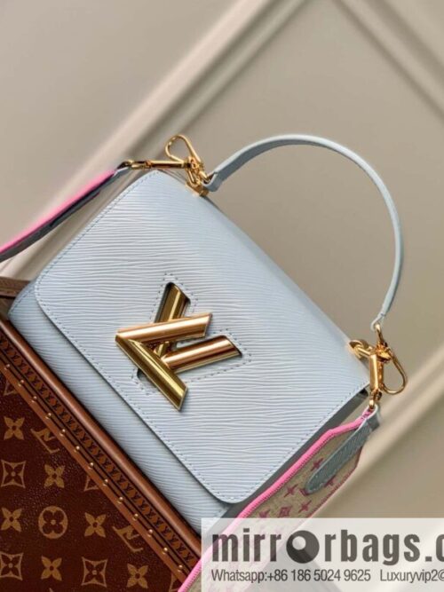 IMG_5353-800x800ror210dnb3j57515_20250719001623.jpg M22515 Twist Small Handbag