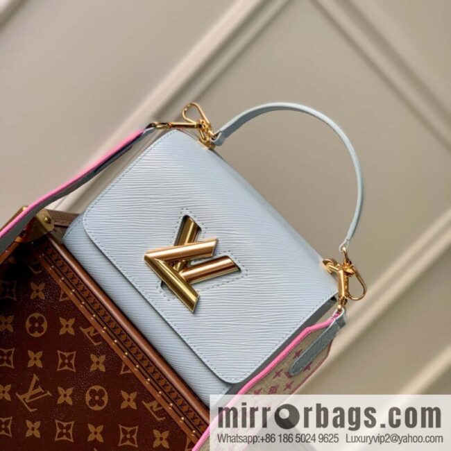 M22515 Twist Small Handbag