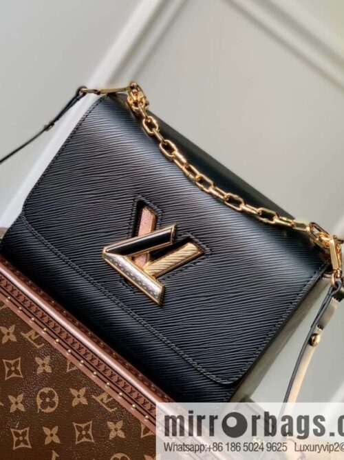 IMG_5389-800x800cd0nyha3kp458647_20250719003240.jpg M21031 TWIST medium handbag