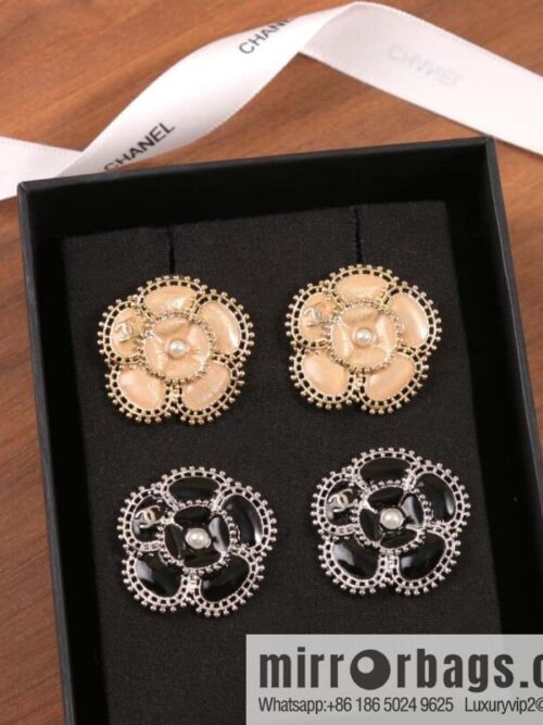 IMG_5405-800x800dmvgb3beoro136135_20250704222833.jpg ☀️New ☑️ chanel c1 double c camellia oil stud earrings ☀️