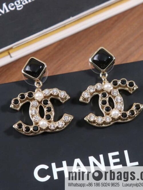 IMG_5454-800x800gjfguwrrzls136080_20250704222629.jpg ☀️New ☑️ chanel c2 double c rhombus black diamond stud earrings ☀️