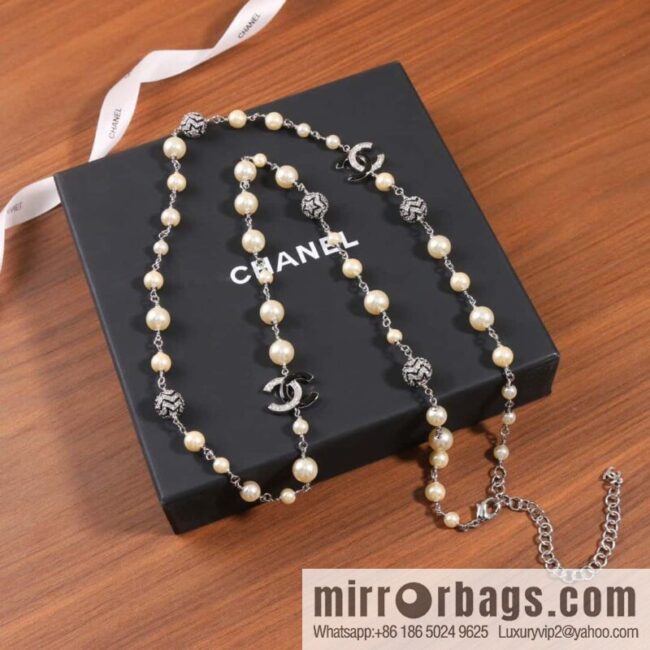 ☀️New ☑️ Chanel Double C Pearl Pentagram ⭐ Star Sweater Chain Necklace ☀️